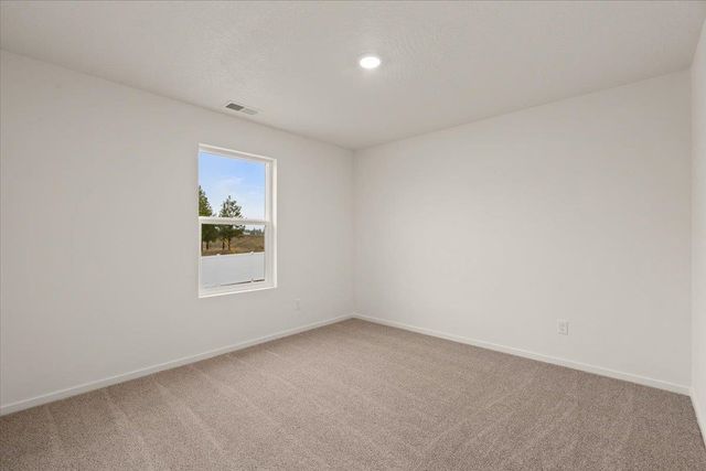 704 E 4th St, Deer Park, WA 99006