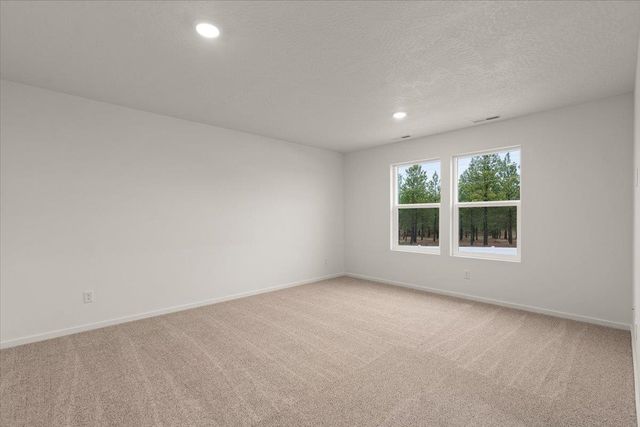 704 E 4th St, Deer Park, WA 99006