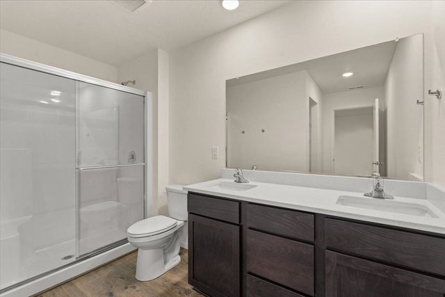 704 E 4th St, Deer Park, WA 99006