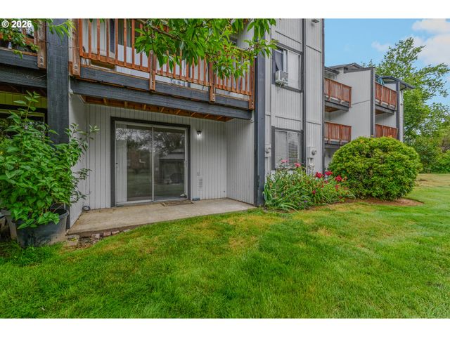 14095 Sw WALKER Rd 95, Beaverton, OR 97005