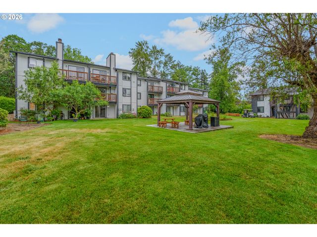 14095 Sw WALKER Rd 95, Beaverton, OR 97005