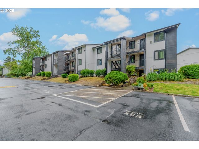 14095 Sw WALKER Rd 95, Beaverton, OR 97005