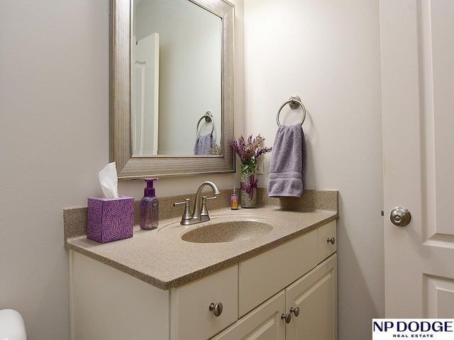 6809 N 122nd Court, Omaha, NE 68142