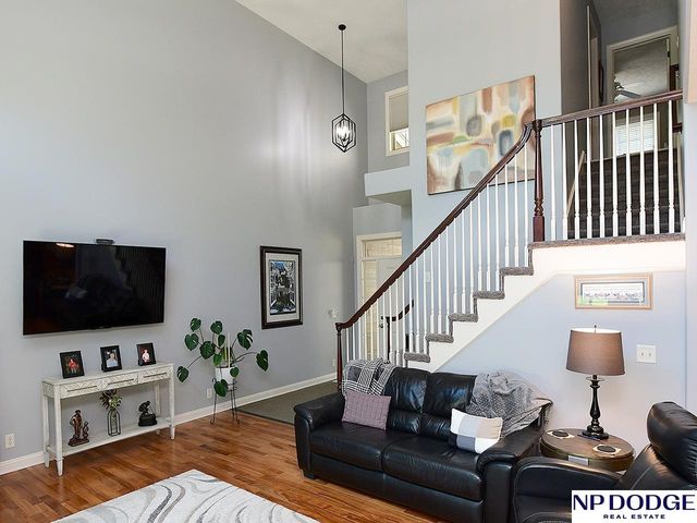 6809 N 122nd Court, Omaha, NE 68142