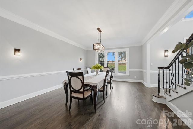 3916 2nd Street Drive NW, Hickory, NC 28601