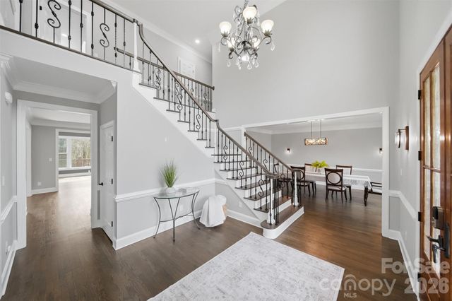 3916 2nd Street Drive NW, Hickory, NC 28601