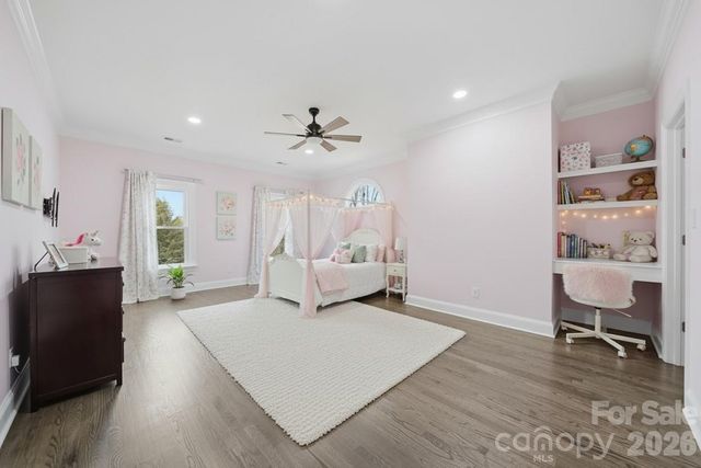 3916 2nd Street Drive NW, Hickory, NC 28601