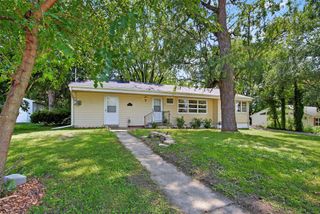 612 Emma Avenue, Des Moines, IA 50315