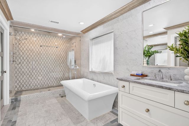 3804 Overton Park Drive W, Fort Worth, TX 76109
