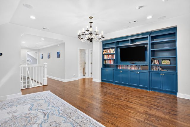 3804 Overton Park Drive W, Fort Worth, TX 76109