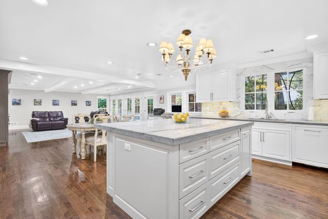 3804 Overton Park Drive W, Fort Worth, TX 76109