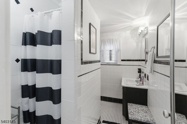 265 Metape Cir, Bound Brook Boro, NJ 08805