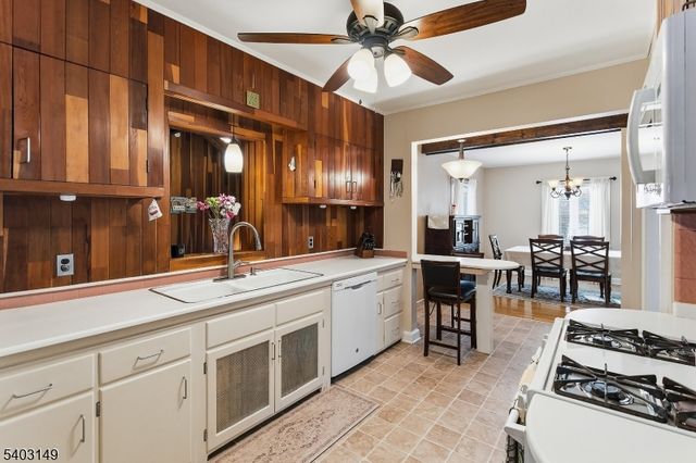 265 Metape Cir, Bound Brook Boro, NJ 08805