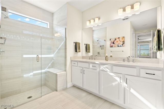 20040 Kingmont DR, Estero, FL 33928