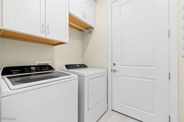 20040 Kingmont DR, Estero, FL 33928