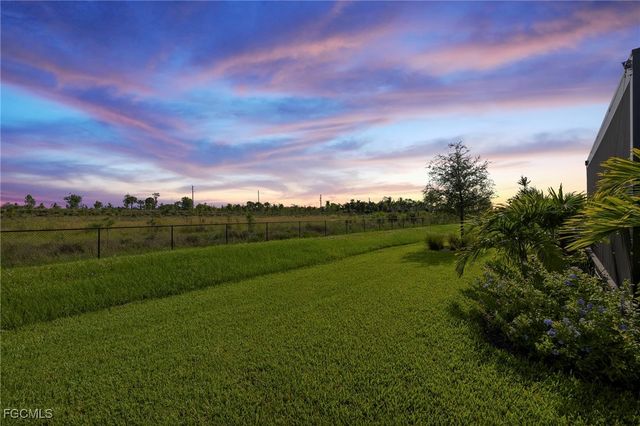 20040 Kingmont DR, Estero, FL 33928