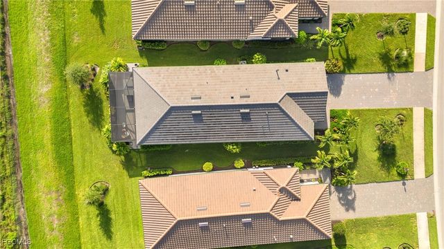 20040 Kingmont DR, Estero, FL 33928