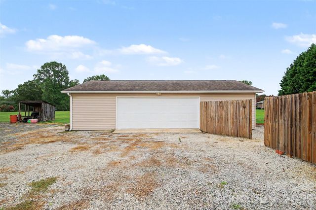 155 Park Villa Road, Salisbury, NC 28146