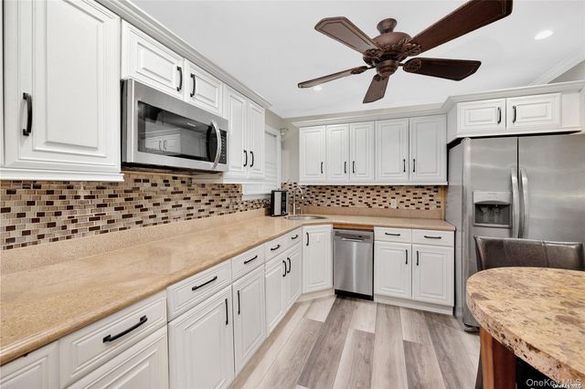 245 W Chester Street W, Long Beach, NY 11561