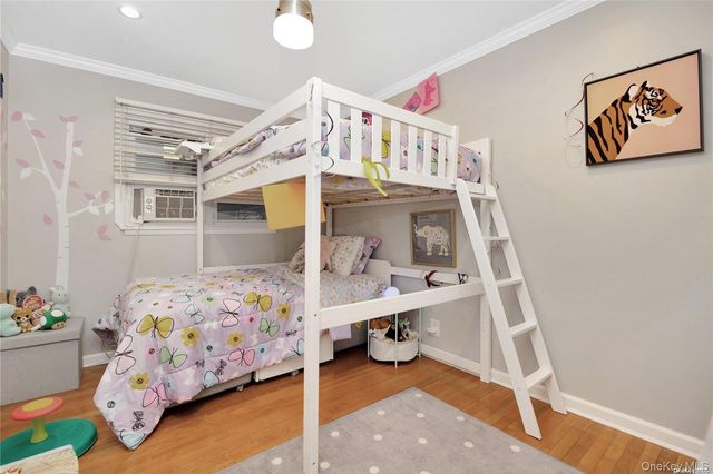 245 W Chester Street W, Long Beach, NY 11561