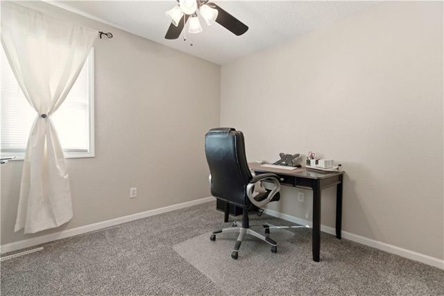 1610 SE Camelot Court, Oak Grove, MO 64075