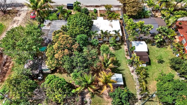 105 NW 7th Ave, Homestead, FL 33030