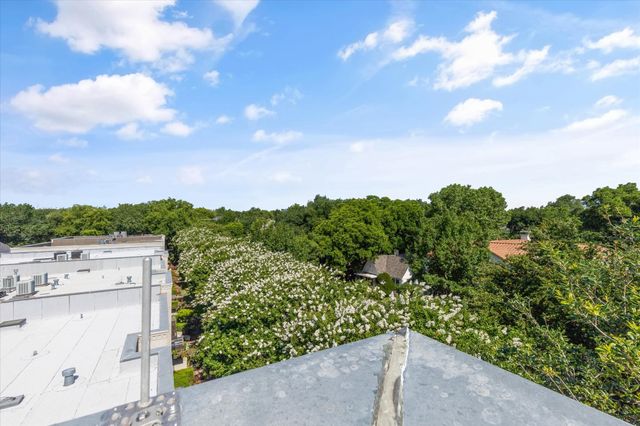 704 Arch Adams Lane, Fort Worth, TX 76107