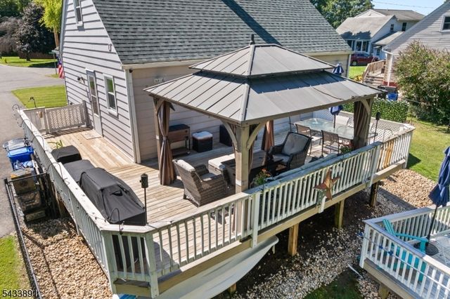 41 N Riverview Rd, Phillipsburg Town, NJ 08865