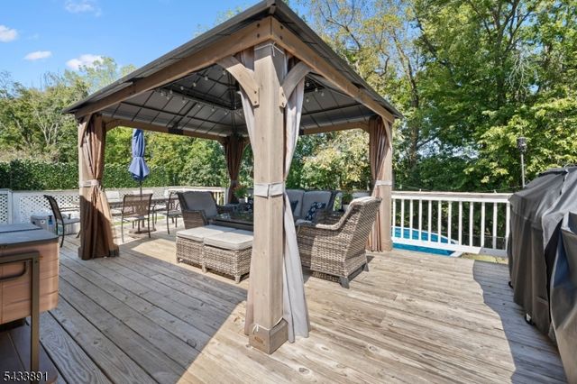 41 N Riverview Rd, Phillipsburg Town, NJ 08865