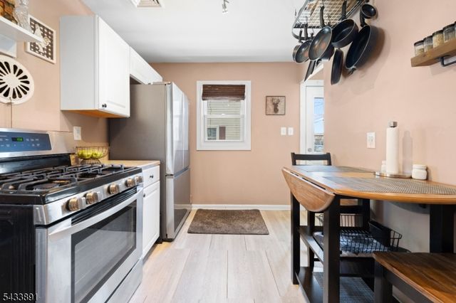 41 N Riverview Rd, Phillipsburg Town, NJ 08865