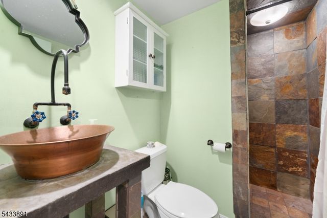41 N Riverview Rd, Phillipsburg Town, NJ 08865