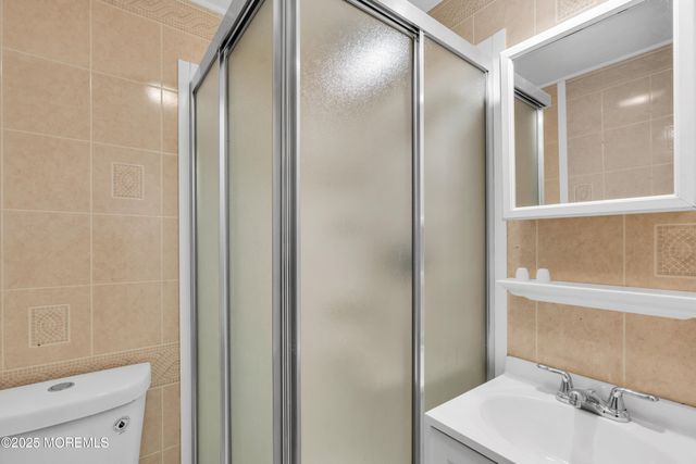 1632 Farragut Avenue, Toms River, NJ 08753