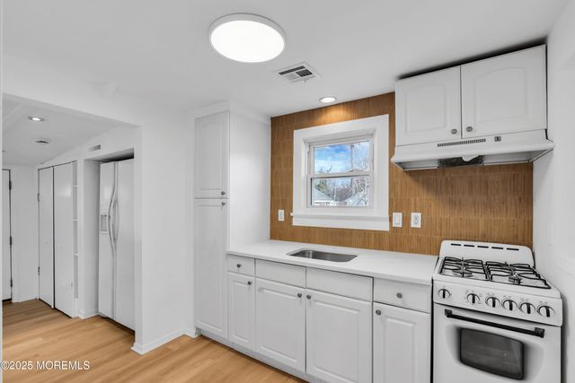 1632 Farragut Avenue, Toms River, NJ 08753