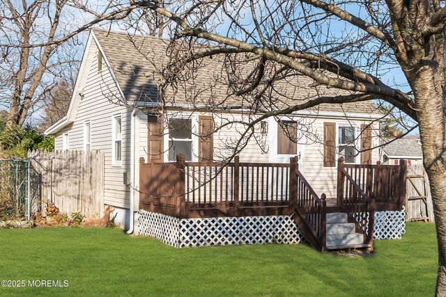 1632 Farragut Avenue, Toms River, NJ 08753