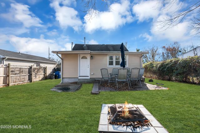 1632 Farragut Avenue, Toms River, NJ 08753