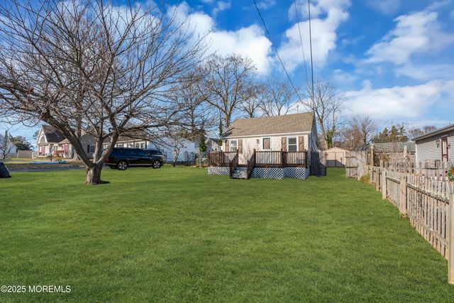 1632 Farragut Avenue, Toms River, NJ 08753