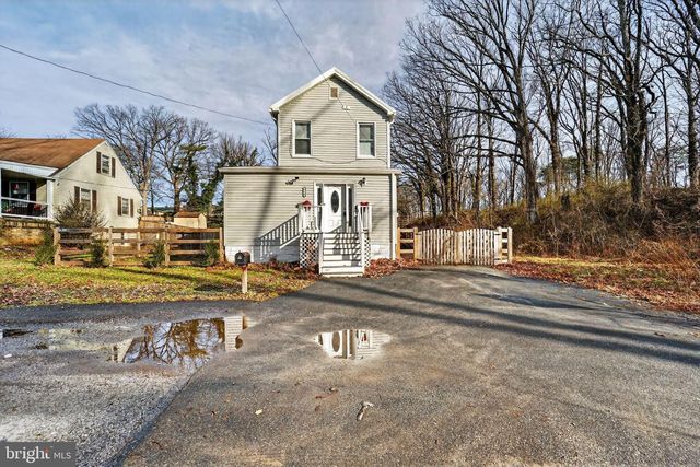 418 1ST AVE, Halethorpe, MD 21227