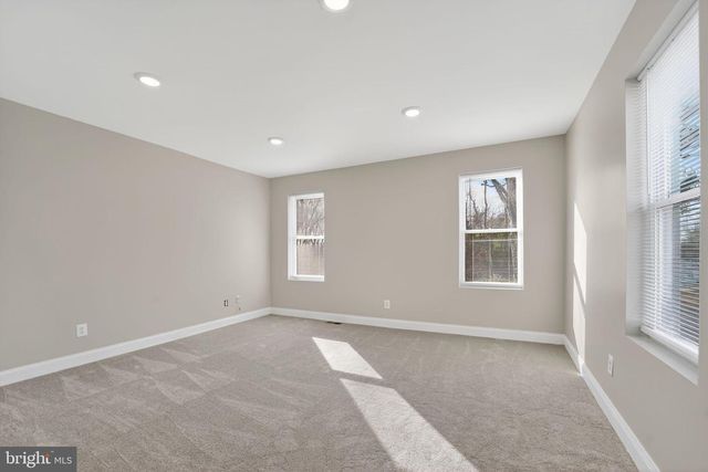 418 1ST AVE, Halethorpe, MD 21227