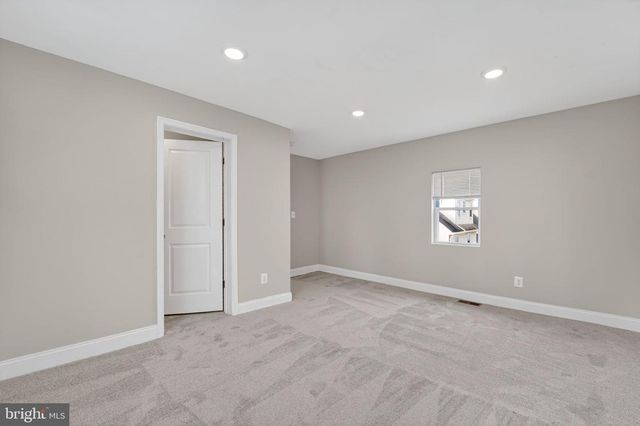 418 1ST AVE, Halethorpe, MD 21227