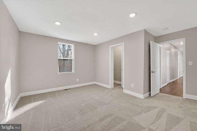 418 1ST AVE, Halethorpe, MD 21227