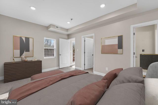 418 1ST AVE, Halethorpe, MD 21227