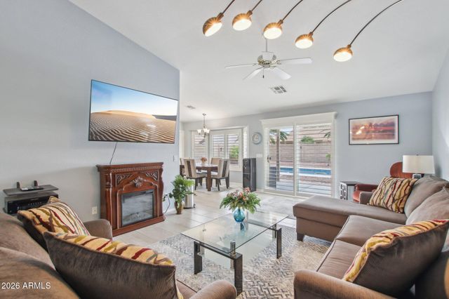 10521 W ROSS Avenue, Peoria, AZ 85382