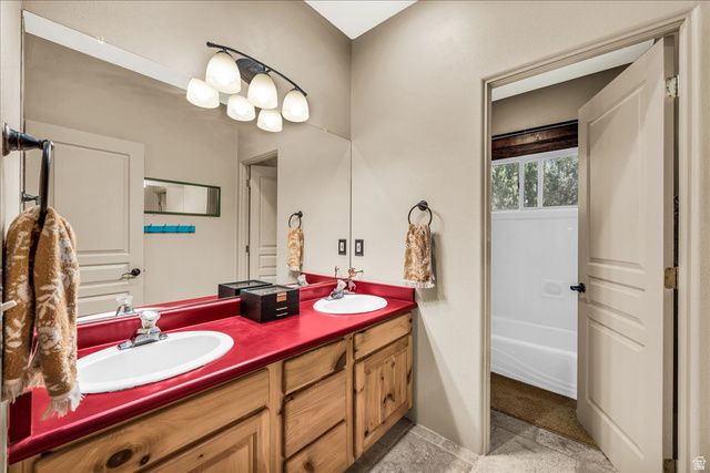693 N PINION HILLS DR, Dammeron Valley, UT 84783