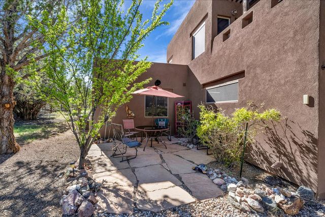 693 N PINION HILLS DR, Dammeron Valley, UT 84783