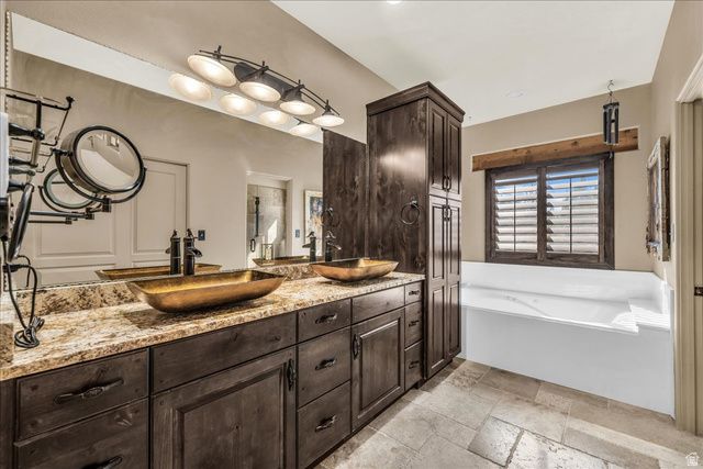 693 N PINION HILLS DR, Dammeron Valley, UT 84783