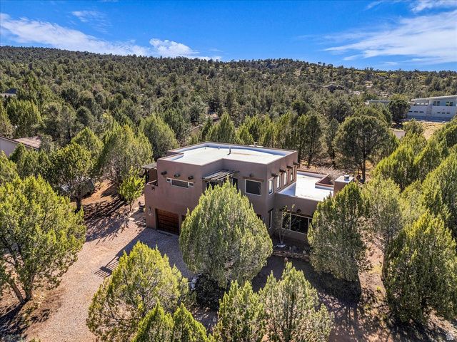 693 N PINION HILLS DR, Dammeron Valley, UT 84783