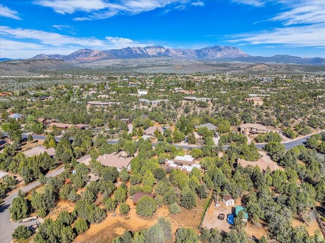 693 N PINION HILLS DR, Dammeron Valley, UT 84783