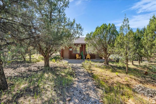 693 N PINION HILLS DR, Dammeron Valley, UT 84783