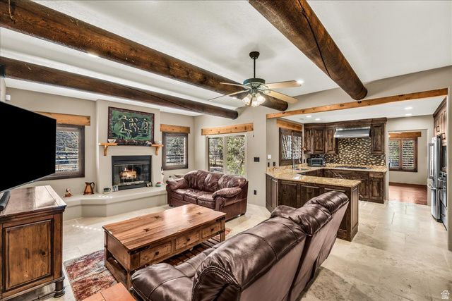 693 N PINION HILLS DR, Dammeron Valley, UT 84783