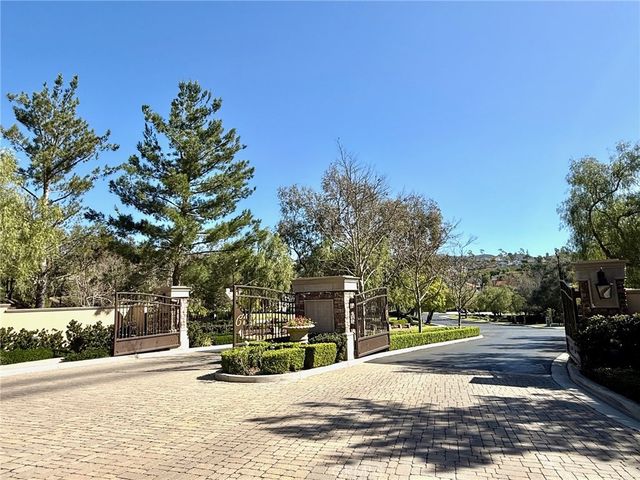 31952 La Subida, Rancho Santa Margarita, CA 92679